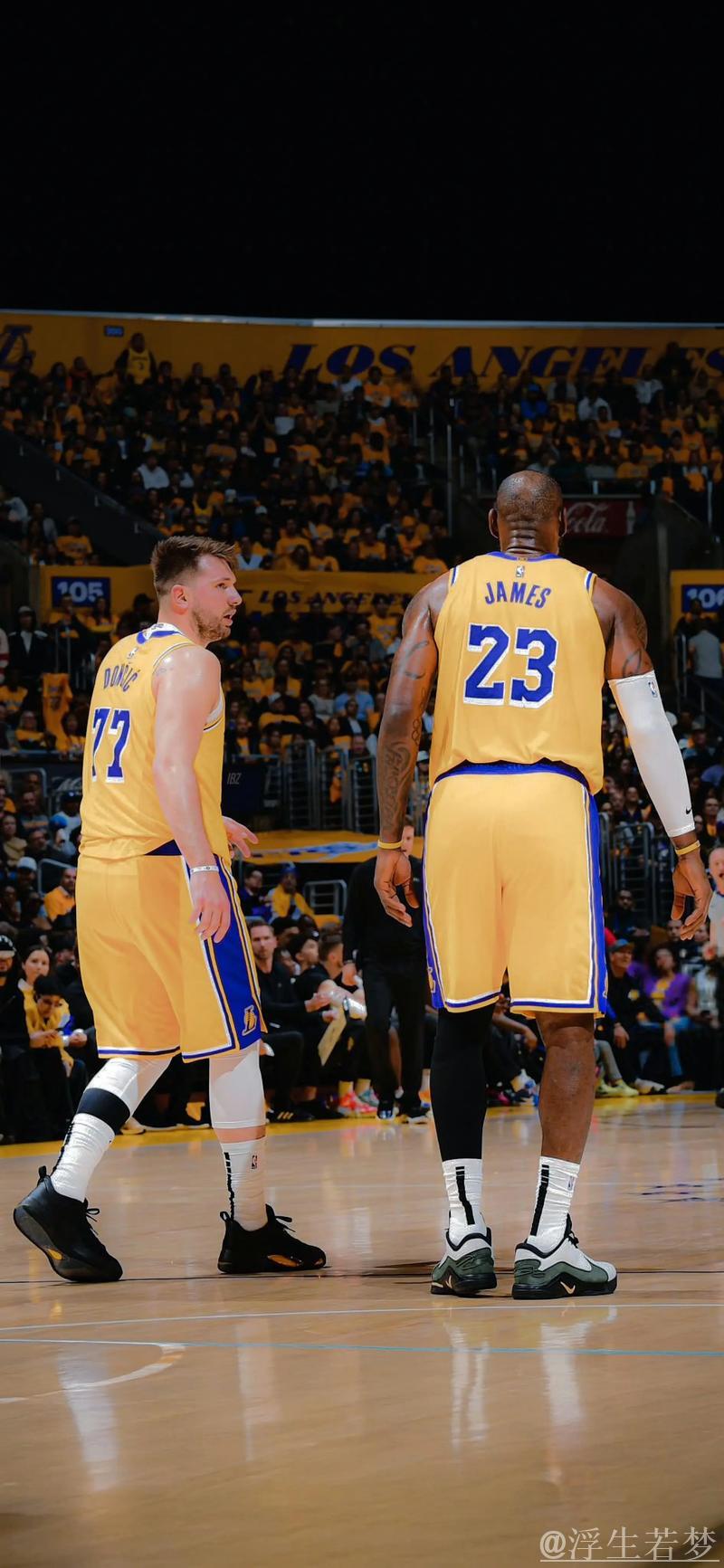 湖人104-98力克火箭 东契奇20分詹姆斯贡献16分