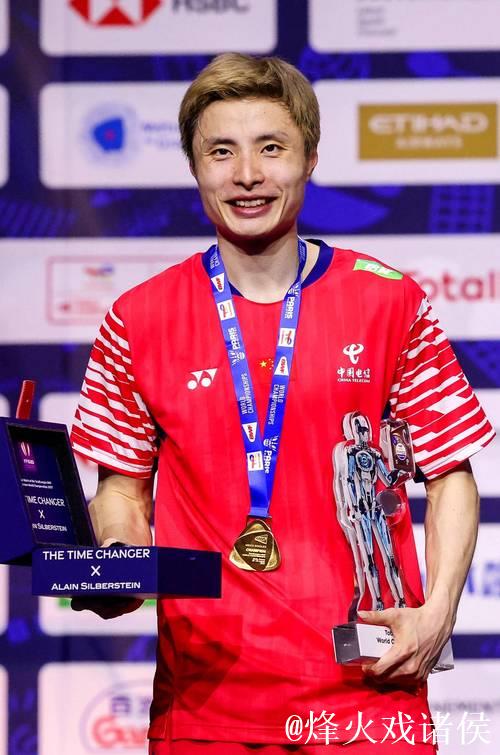 石宇奇获评世界羽联年度最佳男单选手
