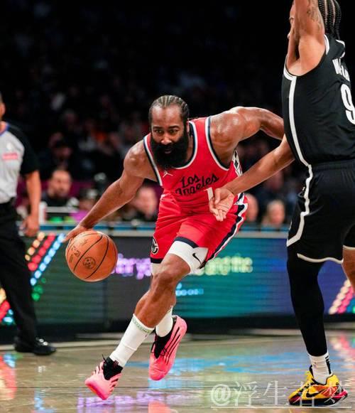 莱昂纳德31+6哈登17+6 快船客场大胜篮网32分